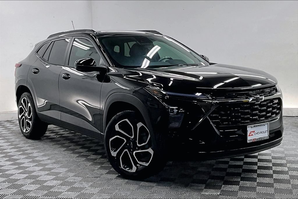 New 2026 Chevrolet Trax RS w/ Driver Confidence Package FWD image 15