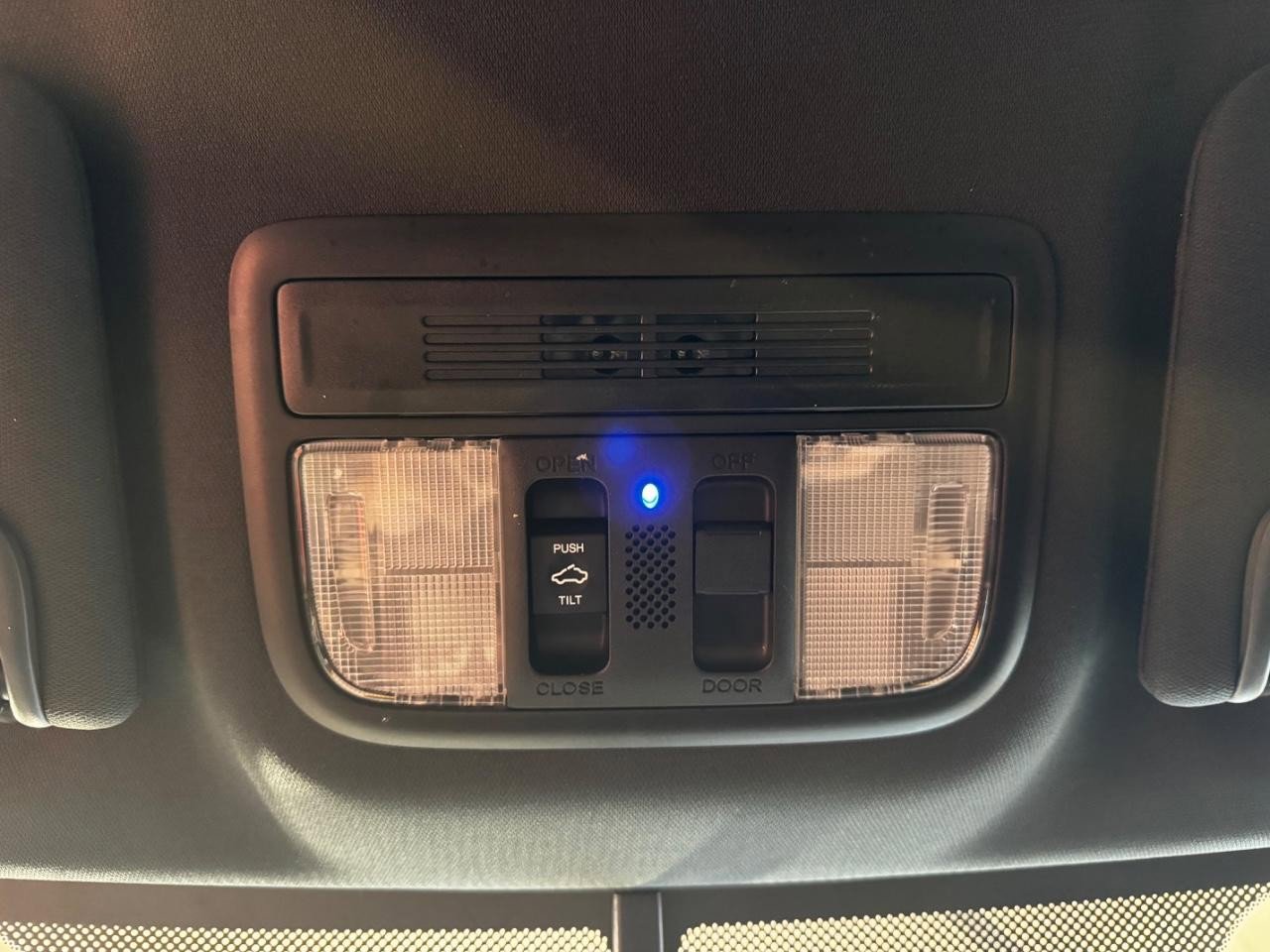 Used 2017 Honda Civic EX-L image 19