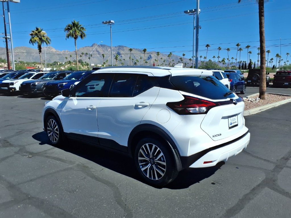 Used 2024 Nissan Kicks SV FWD image 12