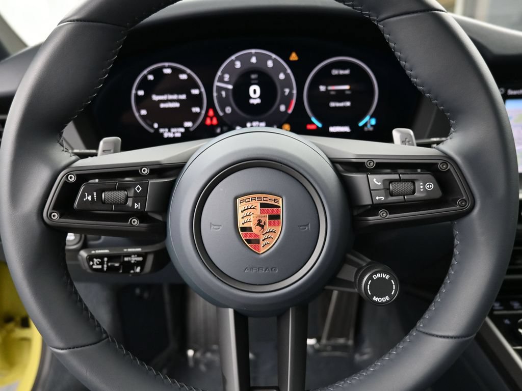 Certified 2025 Porsche 911 Carrera RWD image 27