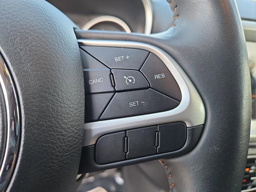 Used 2018 Jeep Compass Latitude w/ Popular Equipment Group image 23