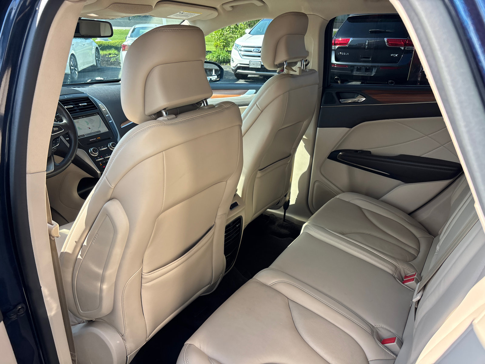 Used 2017 Lincoln MKC Select w/ Select Plus Package FWD image 26