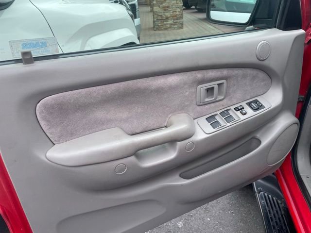 Used 2004 Toyota Tacoma PreRunner RWD image 21
