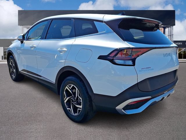 Used 2023 Kia Sportage LX AWD/4WD image 4
