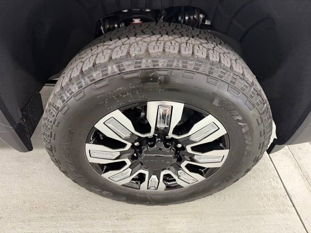 New 2026 GMC Sierra 2500 Denali w/ Denali Reserve Package image 4