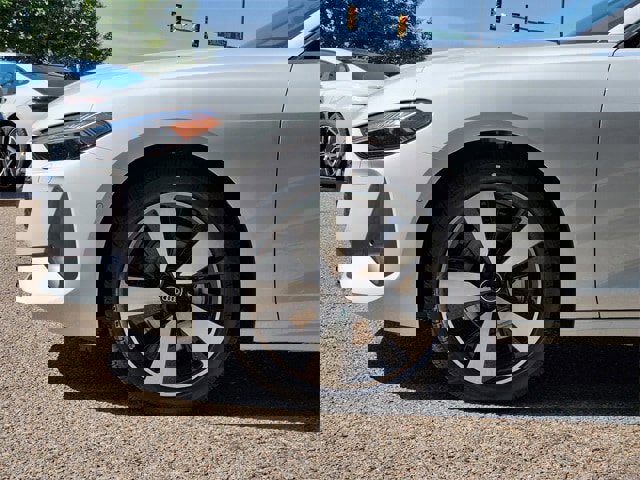 New 2025 Audi A5 2.0T Prestige image 9