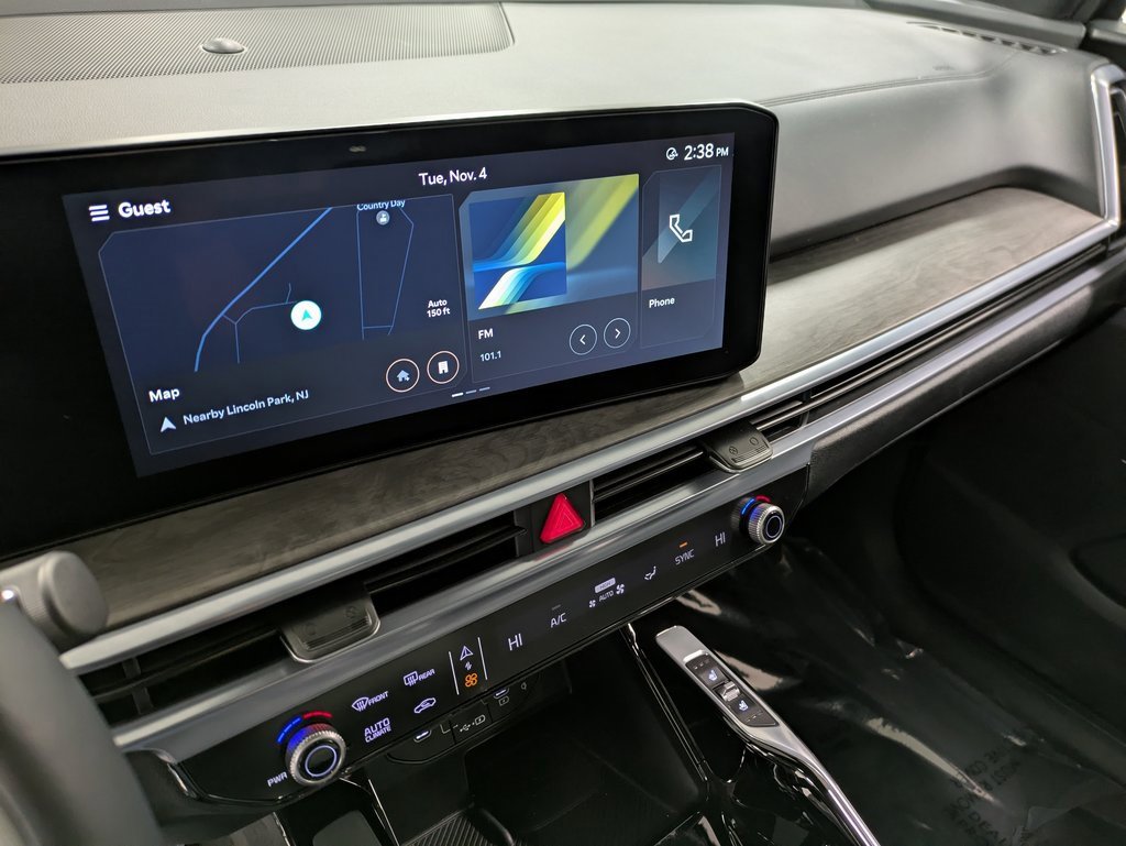 Used 2024 Kia Sorento SX Prestige w/ Sage Leather Package image 10