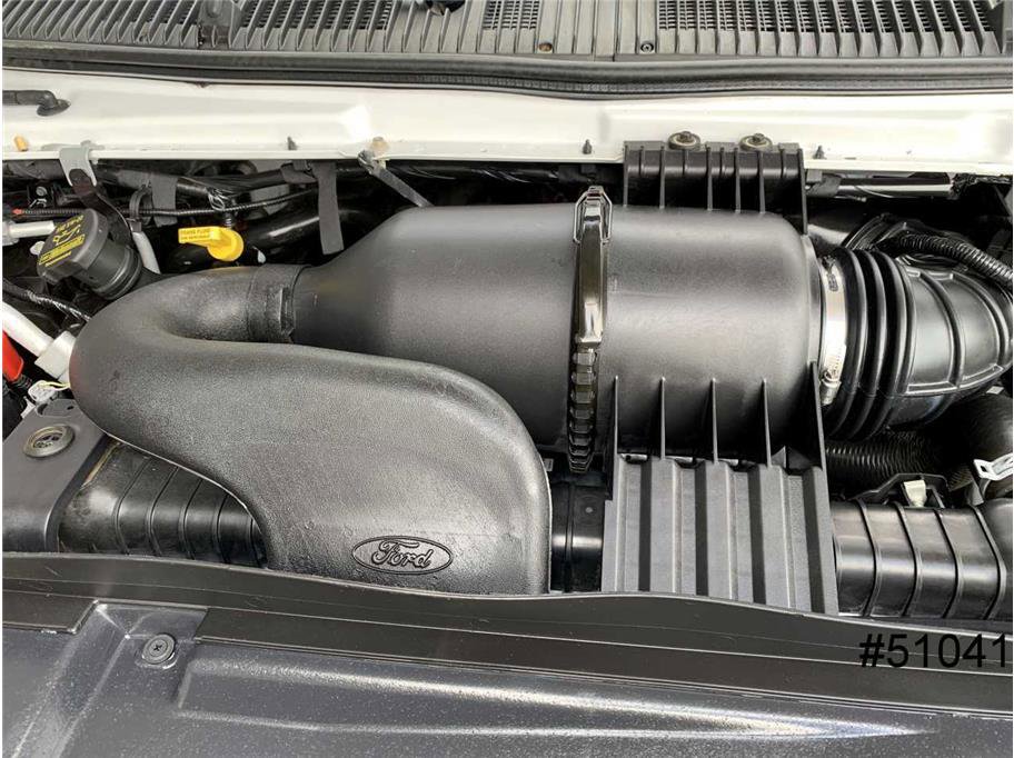 Used 2015 Ford E-450 and Econoline 450 Super Duty w/ Power Windows & Locks Group image 14