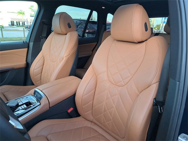 Used 2025 BMW X5 sDrive40i w/ Premium Package image 18