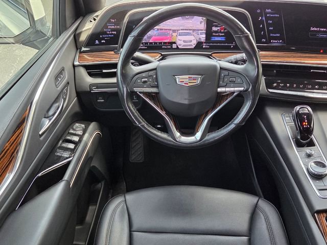 Used 2022 Cadillac Escalade ESV Luxury RWD image 7