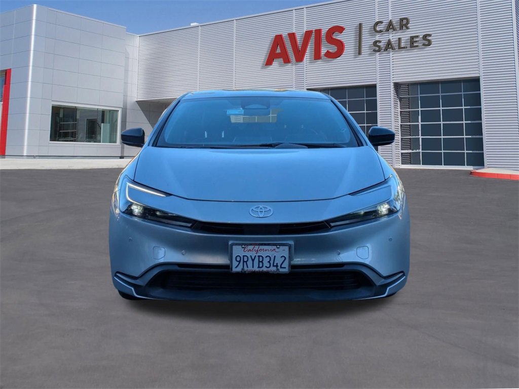 Used 2025 Toyota Prius LE image 2