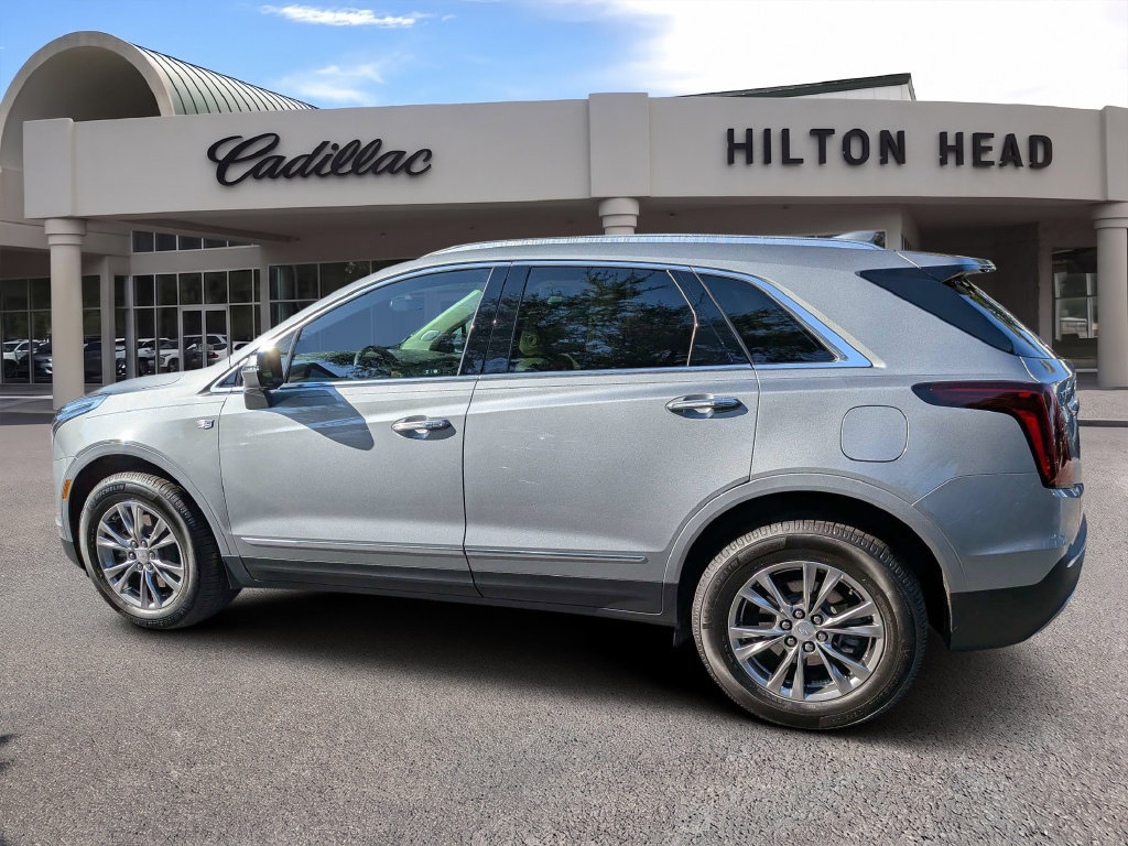 Certified 2023 Cadillac XT5 Premium Luxury FWD image 2