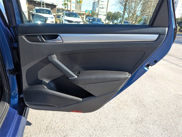 Used 2016 Volkswagen Passat 1.8T S image 29