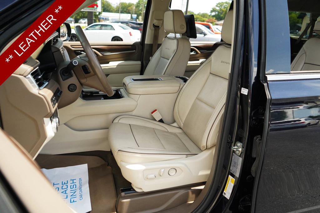 Used 2021 GMC Yukon XL Denali w/ Denali Premium Package AWD/4WD image 6