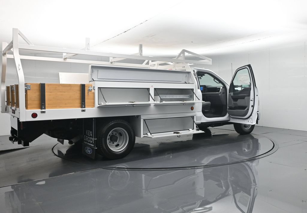 New 2026 Ford F350 XL w/ XL Chrome Package RWD image 5