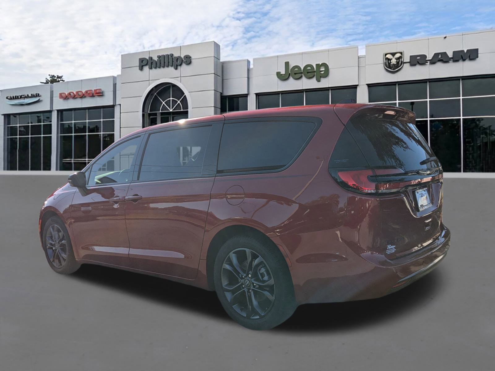 New 2026 Chrysler Pacifica Select image 5