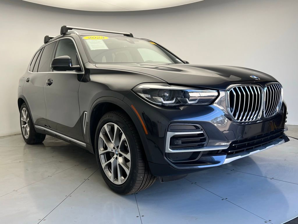 Certified 2023 BMW X5 xDrive40i w/ Premium Package image 2