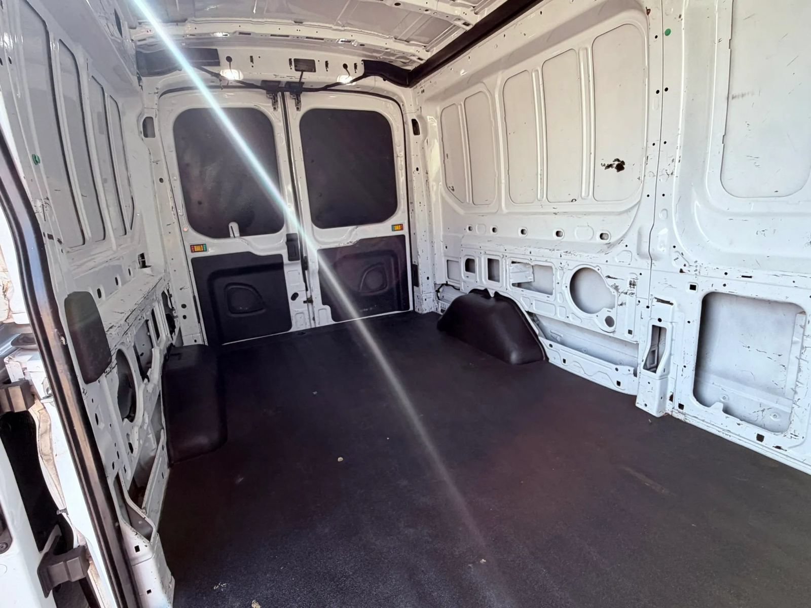 Used 2020 Ford Transit 250 Medium Roof w/ Load Area Protection Package RWD image 18