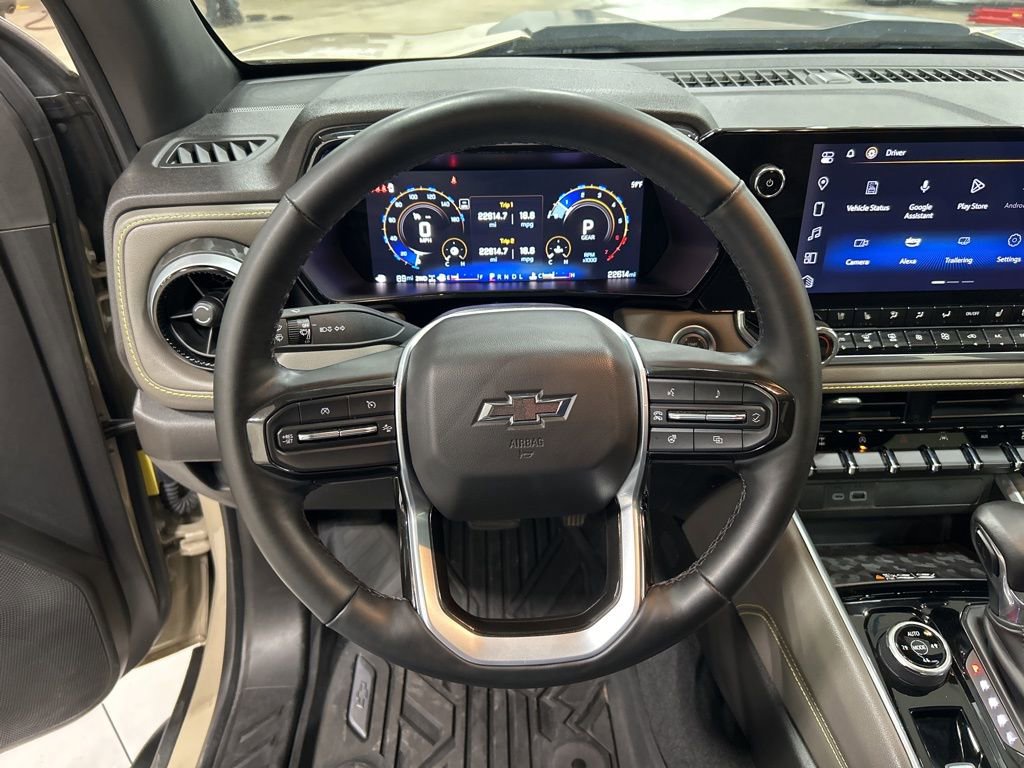 Used 2024 Chevrolet Colorado ZR2 w/ ZR2 Convenience Package III image 14