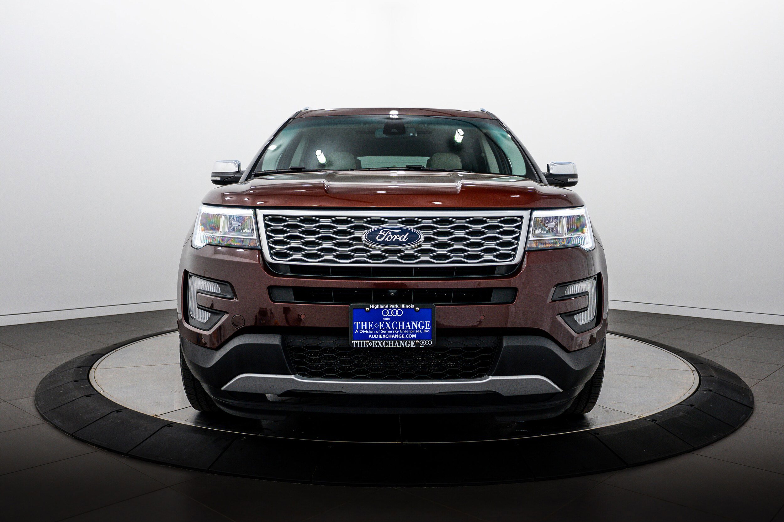 Used 2016 Ford Explorer Platinum AWD/4WD image 24