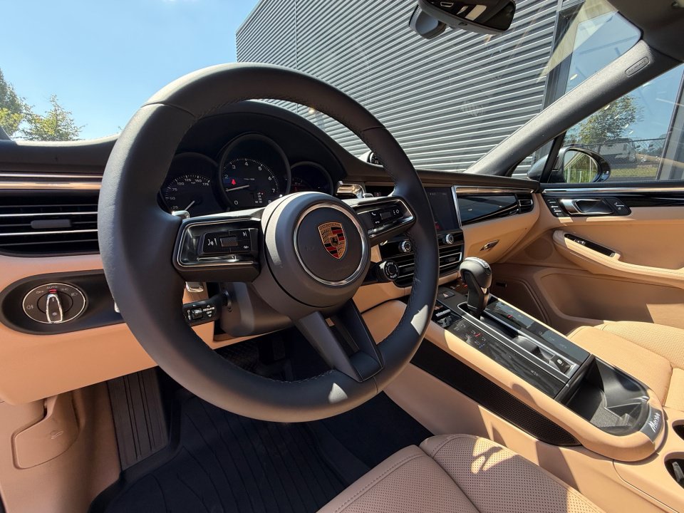 New 2026 Porsche Macan Turbo AWD/4WD image 15