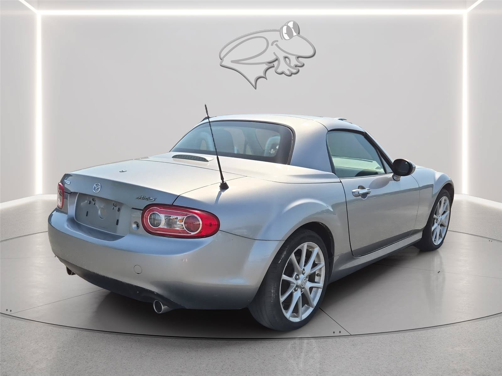 Used 2009 MAZDA MX-5 Miata Grand Touring w/ Premium Pkg RWD image 5