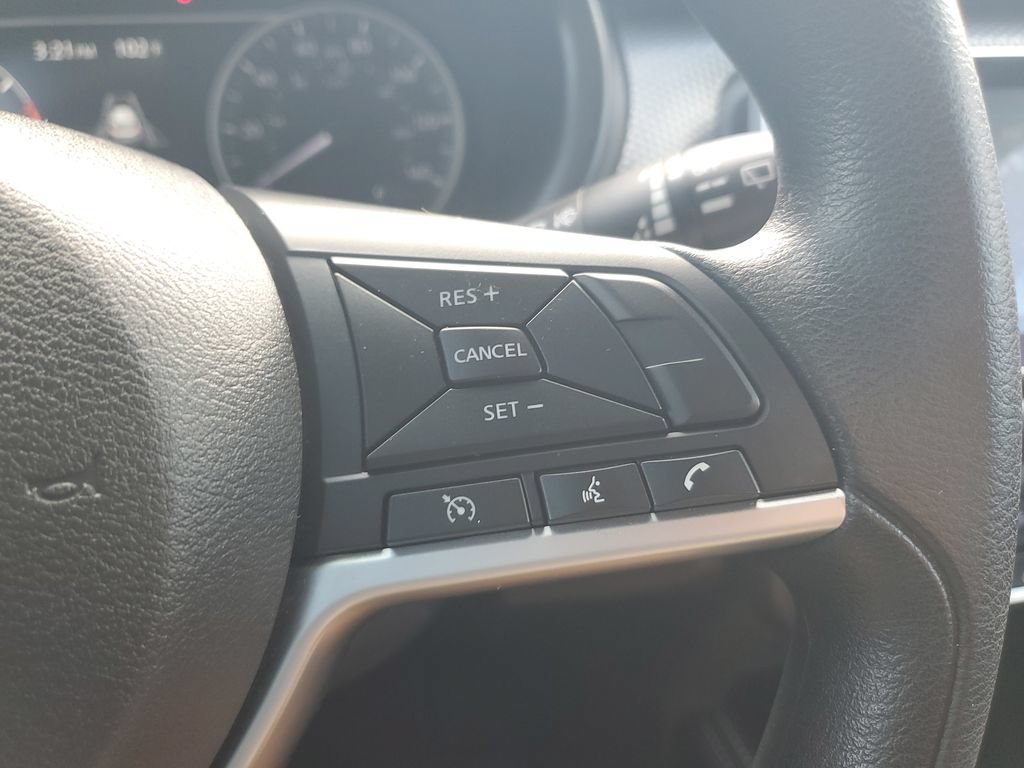 Used 2020 Nissan Kicks SV FWD image 20