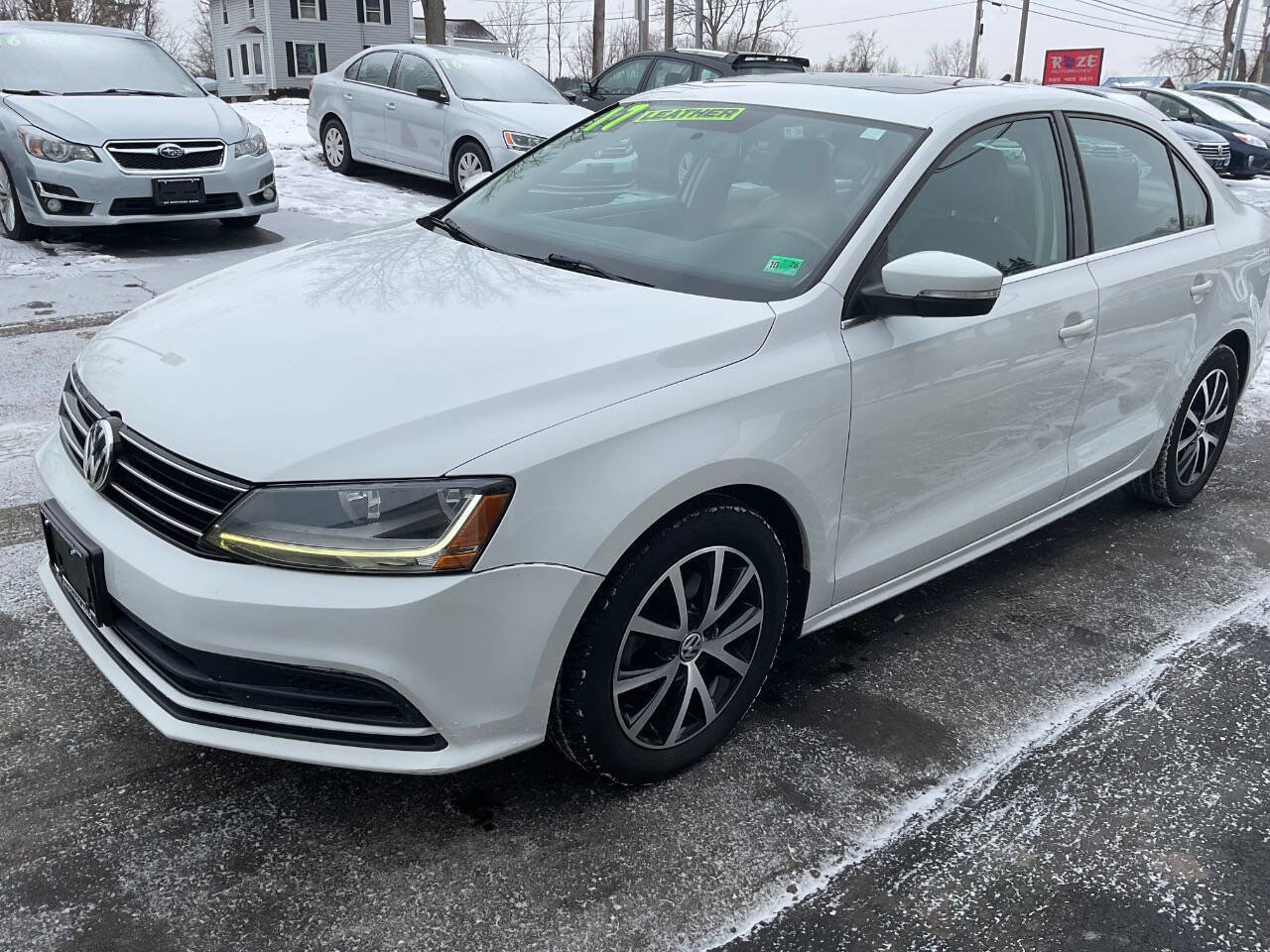 Used 2017 Volkswagen Jetta SE image 6