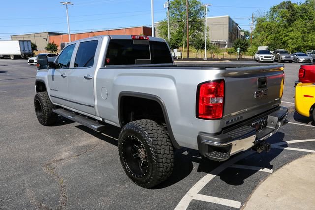 Used 2019 GMC Sierra 2500 Denali w/ Duramax Plus Package AWD/4WD image 11