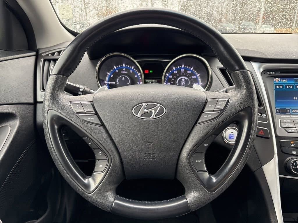 Used 2013 Hyundai Sonata SE w/ Navigation & Sunroof Pkg image 20