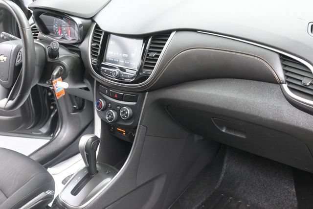 Used 2017 Chevrolet Trax LT FWD image 29