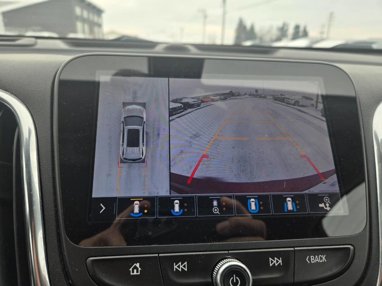 Used 2020 Chevrolet Equinox Premier image 21