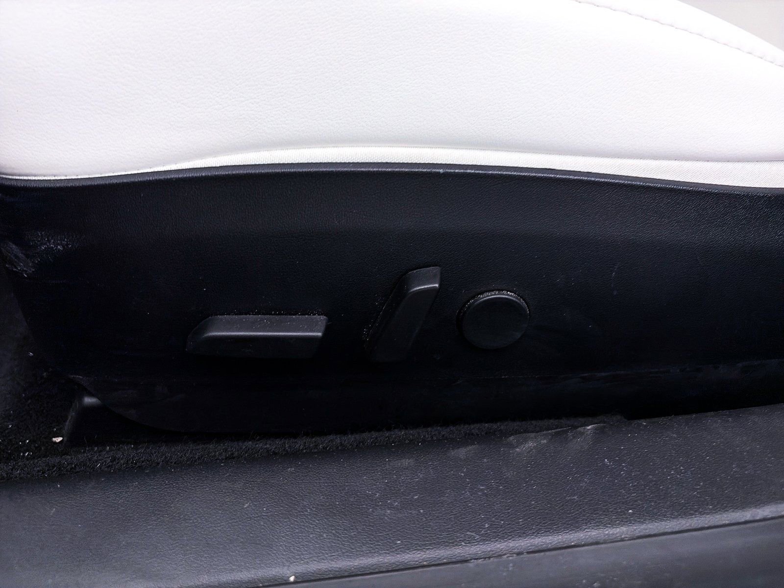 Used 2020 Tesla Model 3 Performance image 17