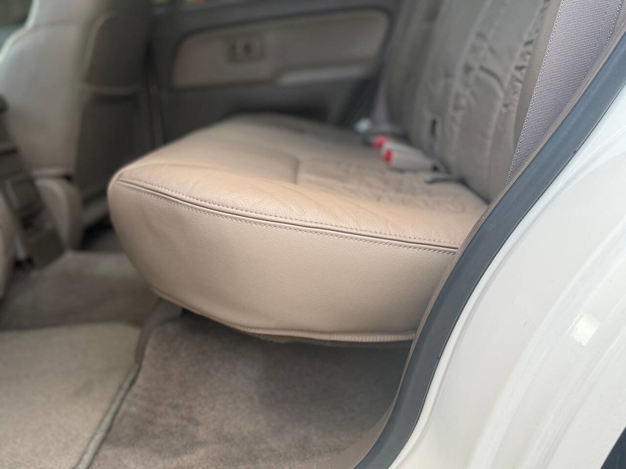 Used 2001 Toyota 4Runner SR5 image 36