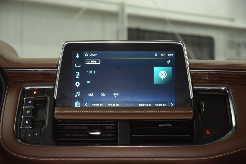Used 2023 Chevrolet Tahoe High Country AWD/4WD image 31