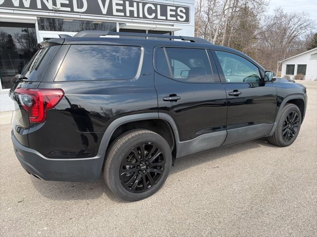 Used 2023 GMC Acadia SLT w/ Elevation Edition FWD image 3