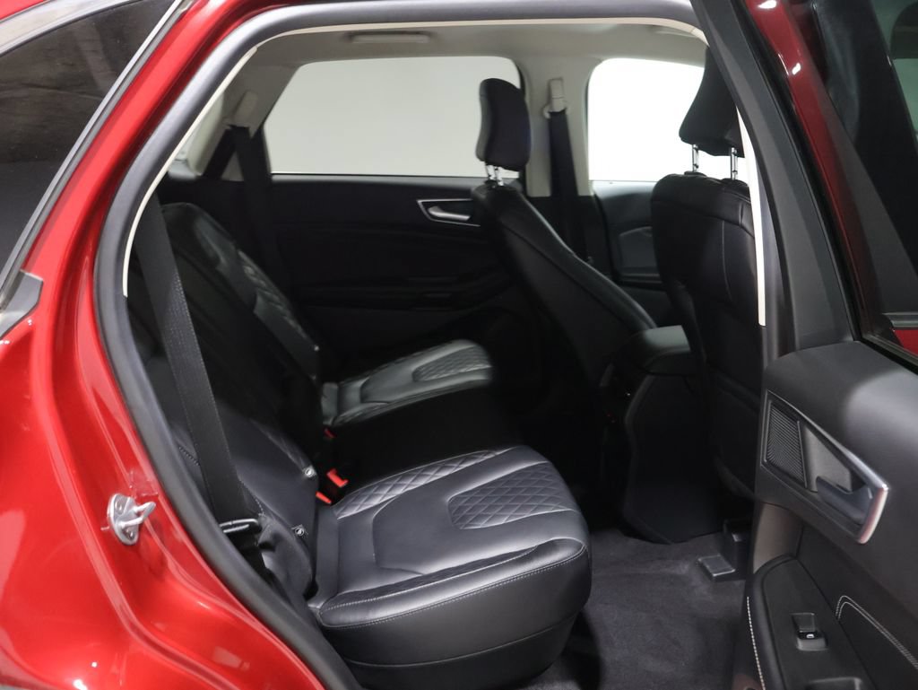 Used 2024 Ford Edge Titanium w/ Equipment Group 301A AWD/4WD image 18