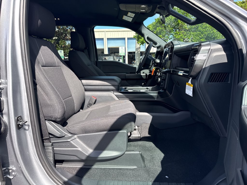 New 2026 Ford F150 STX w/ Equipment Group 200A AWD/4WD image 17