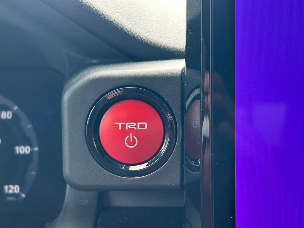 Certified 2025 Toyota Tacoma TRD Pro AWD/4WD image 30