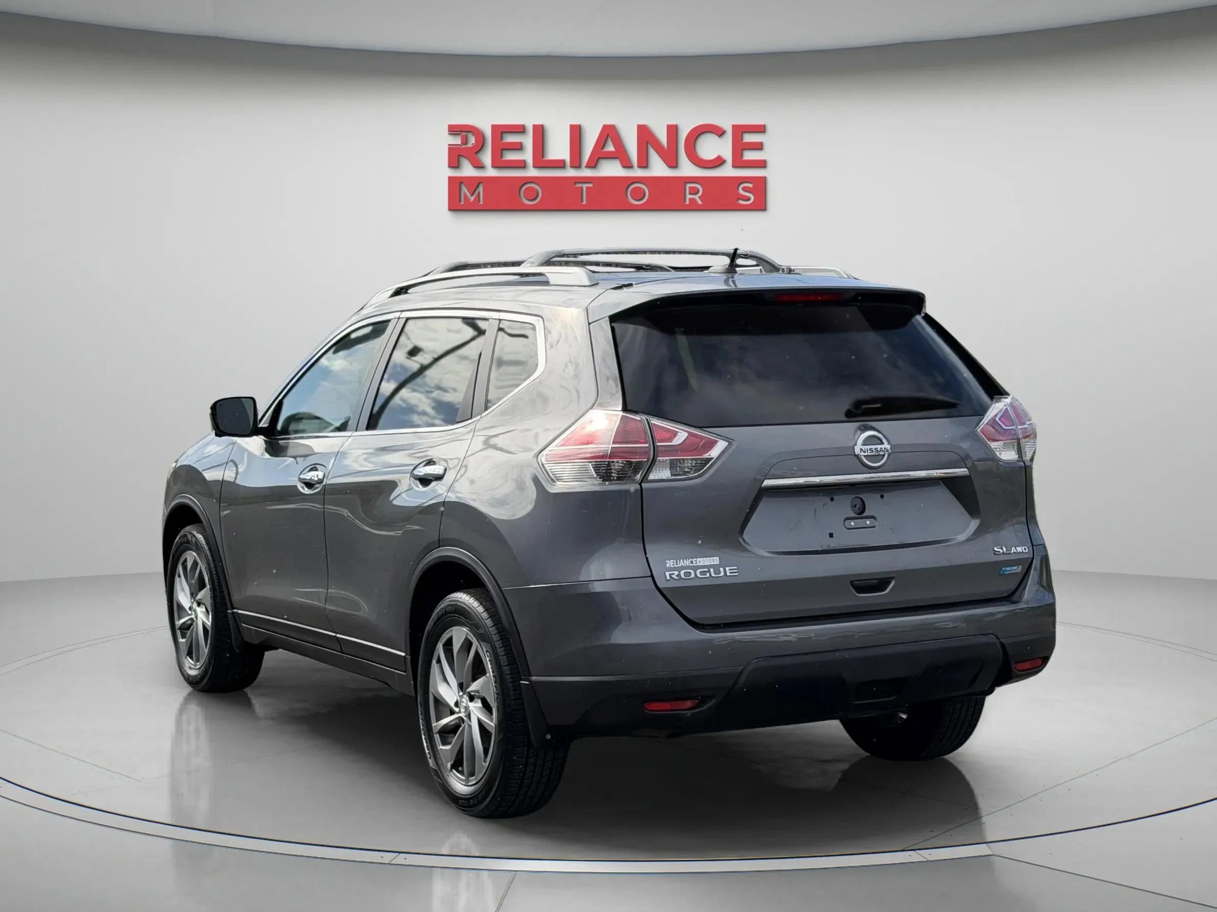 Used 2014 Nissan Rogue SL image 5