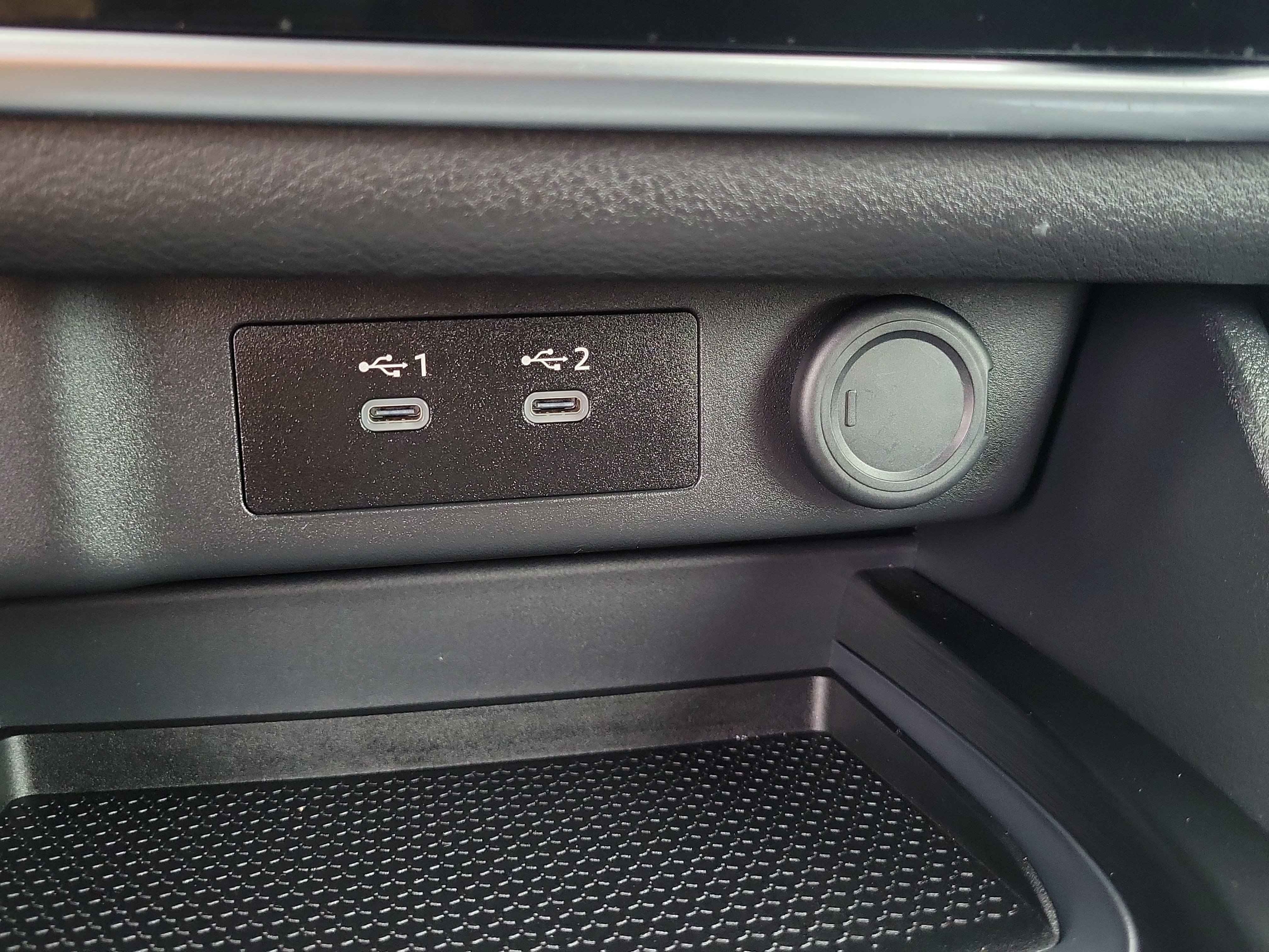 Certified 2025 Nissan Rogue S FWD image 26