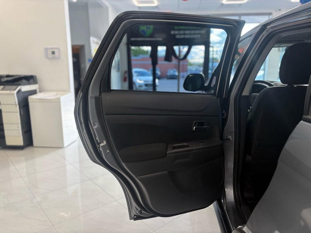 Used 2025 Mitsubishi Outlander Sport ES AWD/4WD image 32