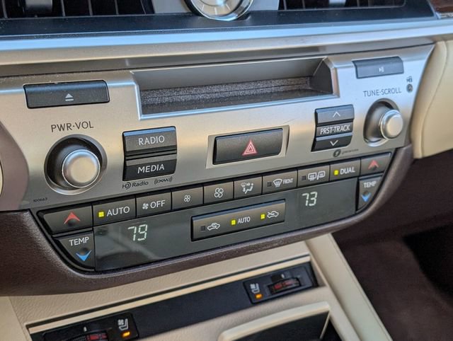 Used 2017 Lexus ES 350 w/ Premium Package image 29