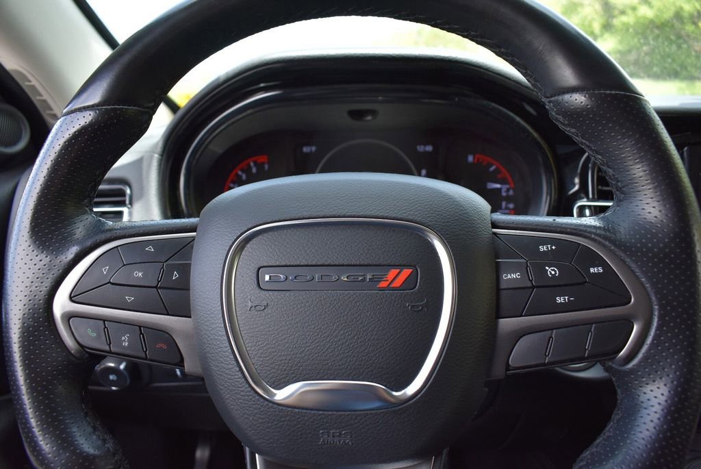Used 2022 Dodge Durango SXT w/ Anodized Platinum Package AWD/4WD image 15