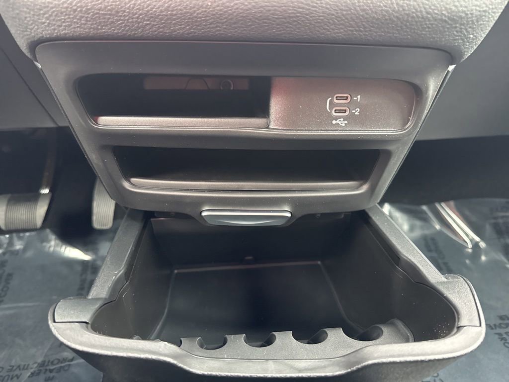 New 2026 Chrysler Pacifica Select image 17