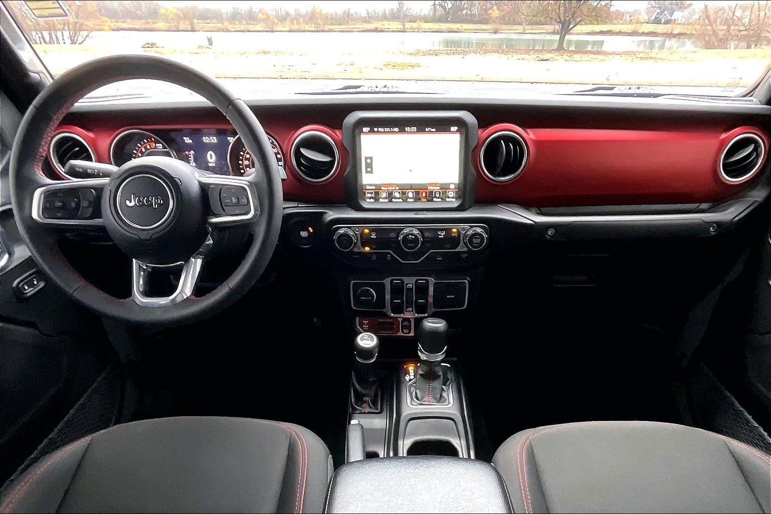 Used 2023 Jeep Gladiator Rubicon image 12