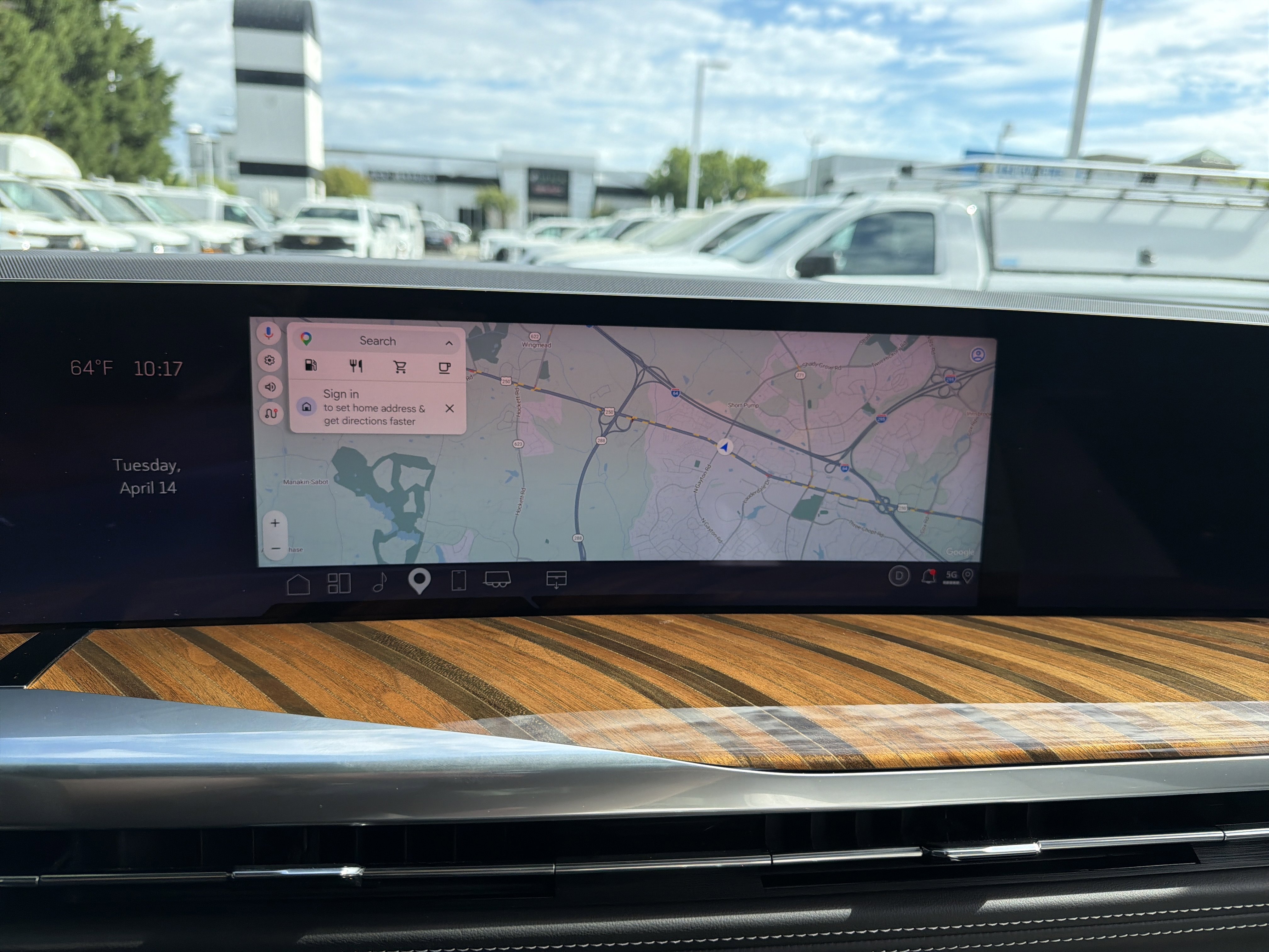 Used 2025 Cadillac Escalade Premium Luxury Platinum image 24