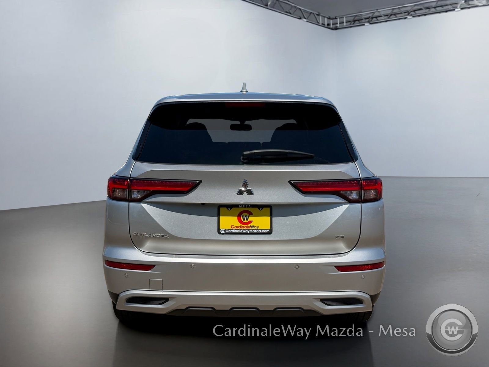 Used 2024 Mitsubishi Outlander SE image 6