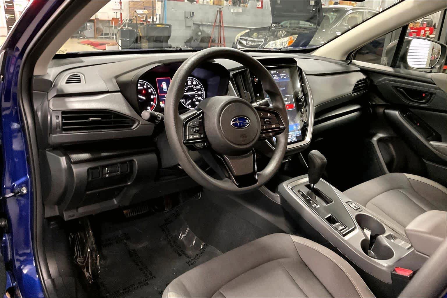 Used 2025 Subaru Crosstrek 2.0i Premium image 18