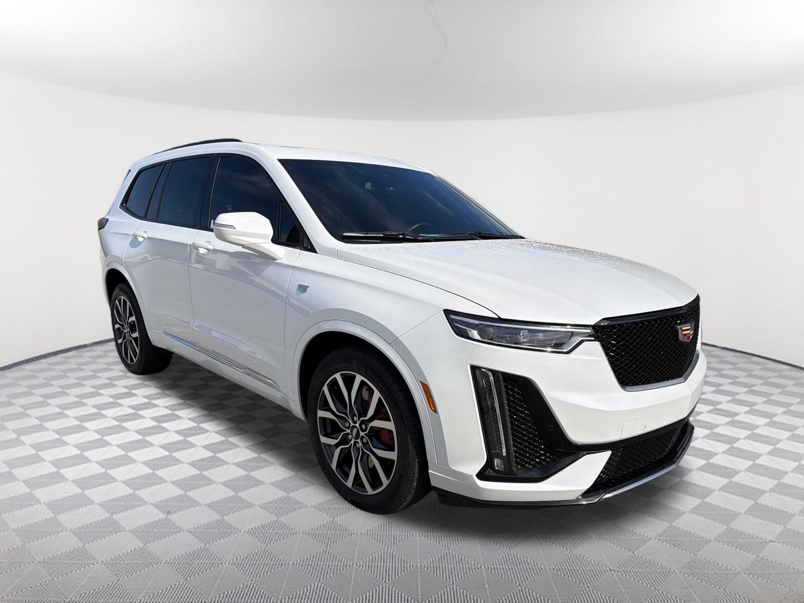 Used 2023 Cadillac XT6 Sport image 3